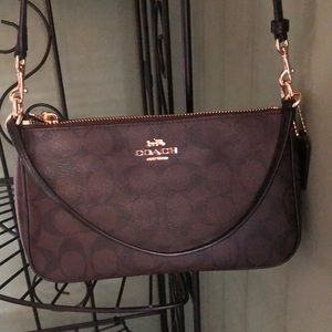 🌺🌺EUC Coach Brown Bag  with gold hardware🌺🌺